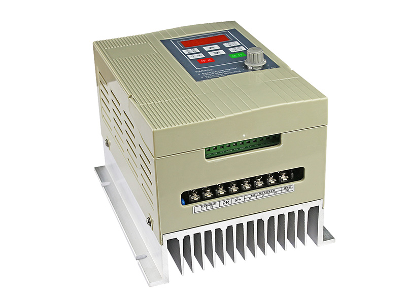 3000H通用變頻器，三相通用變頻器，變頻器生產(chǎn)廠家，變頻器價格